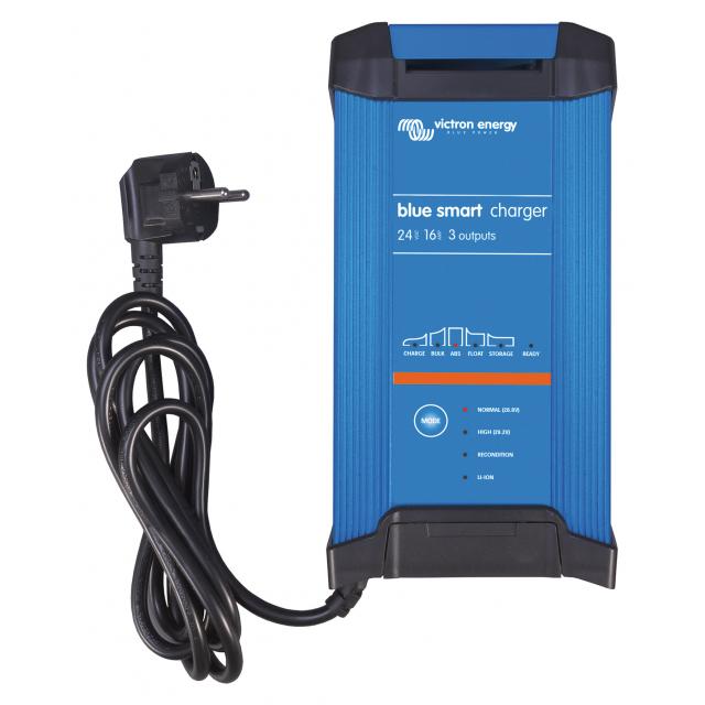 Blue Smart IP22 Charger 24/16 (3)
